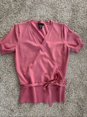 NY & Co pretty Mauve top